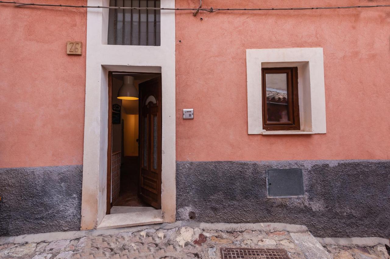 フォルツァ・ダグロ Taormina - The Godfathers Little Mansionヴィラ エクステリア 写真