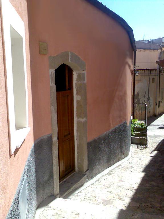 フォルツァ・ダグロ Taormina - The Godfathers Little Mansionヴィラ エクステリア 写真